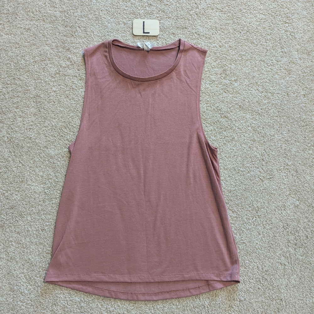 3/$30 Muscle Tank top - Picture 3 of 3